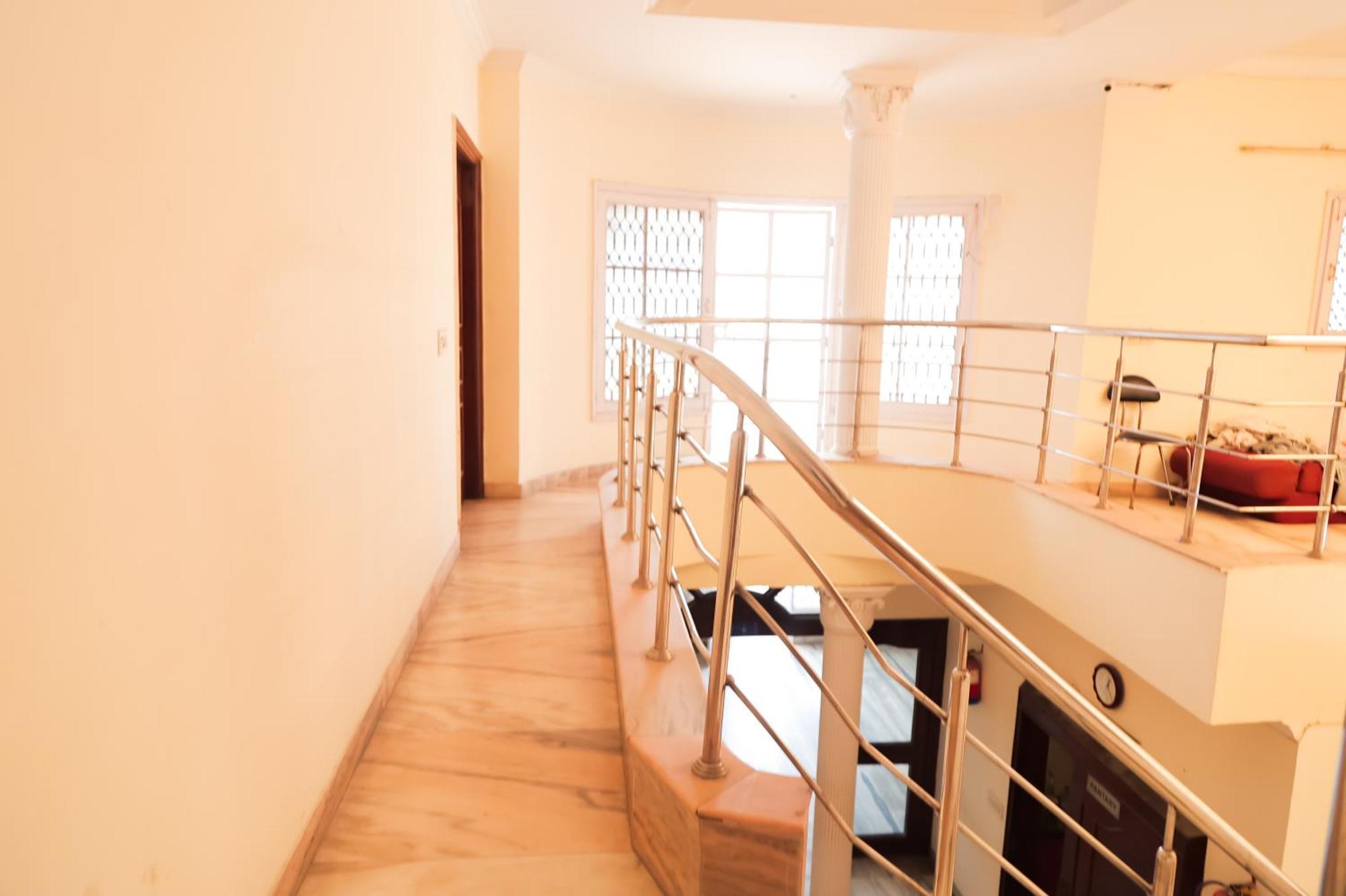 Hotel Green Villa - Near Anand Vihar Station New Delhi Bagian luar foto