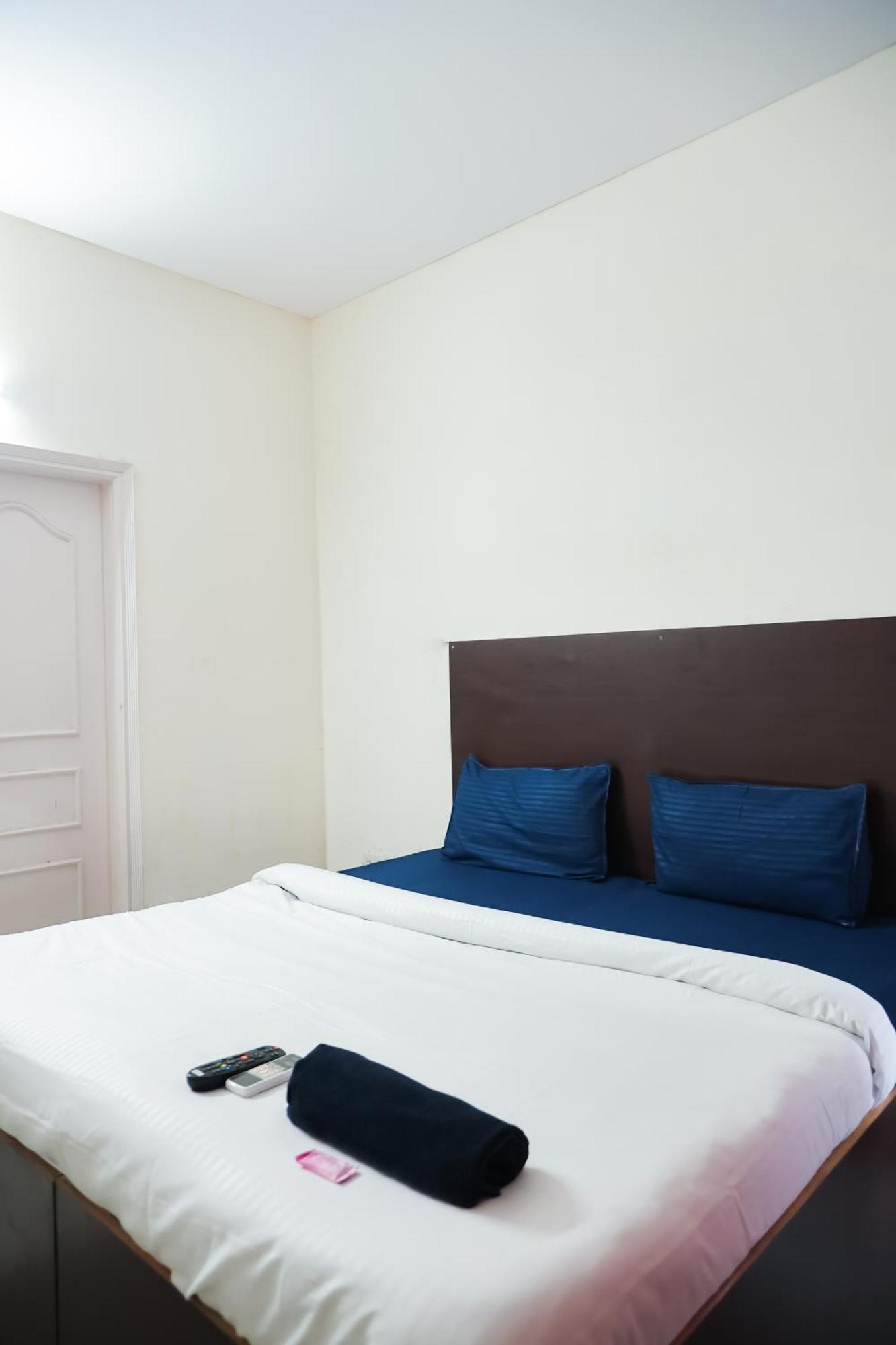 Hotel Green Villa - Near Anand Vihar Station New Delhi Bagian luar foto